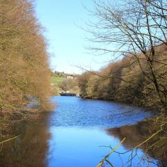 Ryburn Reservoir, Walk
